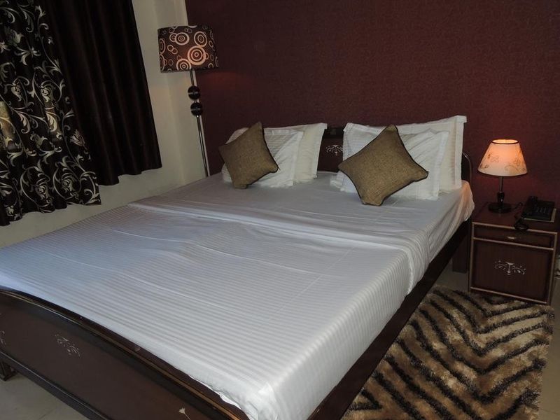 Hotel Photo 12