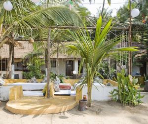 Lamore Beach Cottages Mandrem India
