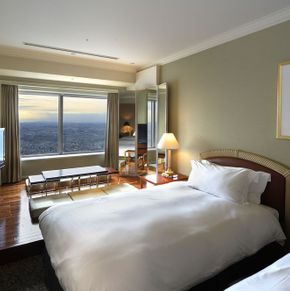 NearBy Hotel