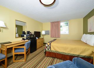 Hotel pic Super 8 by Wyndham Minot Airport