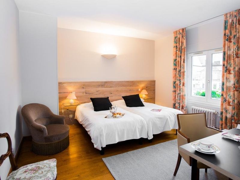 Hotel Photo 1