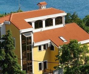 Apartment Pericic Zuti Dramalj Croatia