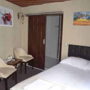 NearBy Hotel