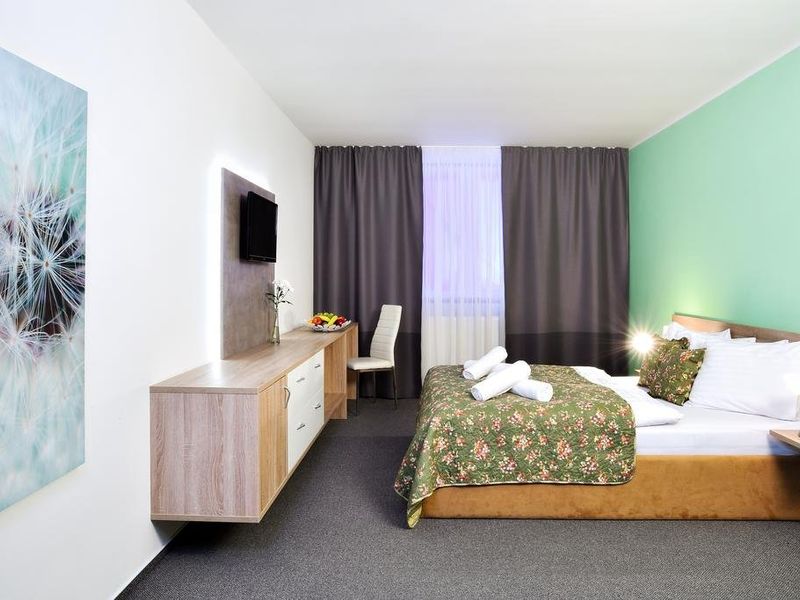 Hotel Photo 1