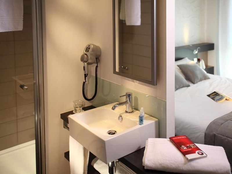 Hotel Photo 8