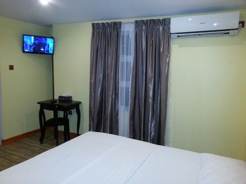Hotel Photo 5