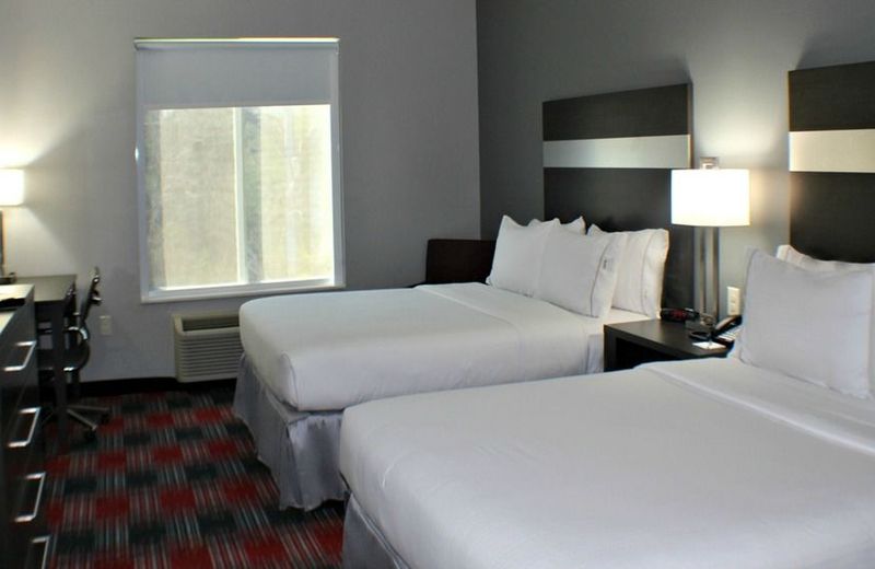 Holiday Inn Express & Suites Bonham, an IHG Hotel