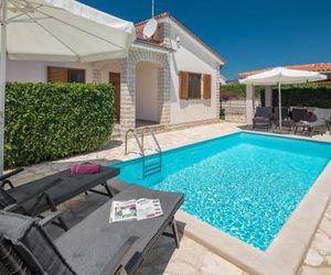 Holiday home Kastelir 50 with Outdoor Swimmingpool Castellier Croatia