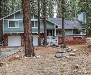 Evergreen Escape 1322 by RedAwning Big Bear Lake United States