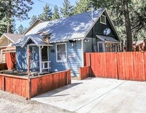 Peak Lane Retreat Big Bear Lake United States