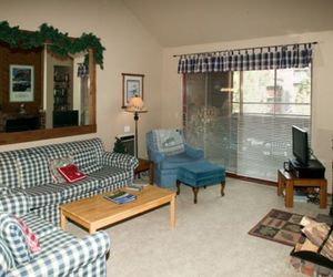 RedAwning Aspen Creek Corner Condo with Country Decor Mammoth Lake United States