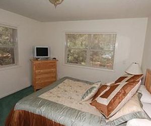 REDAWNING GOLDEN BEAR TRAIL HOLIDAY HOME Tahoe Valley United States