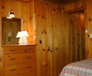 RedAwning Cabin #42 River Vista Wawona United States
