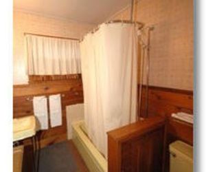 RedAwning Cabin #40 McCrays Retreat Wawona United States