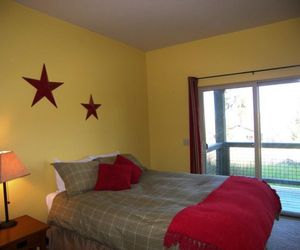 Anemone Townhome 3 Br cabin by RedAwning Dillon United States