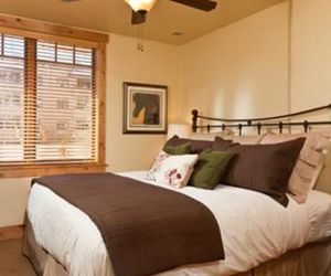 REDAWNING 6115 BEAR LODGE  TRAPPEURS Steamboat Springs United States