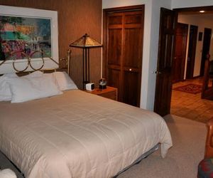 Gold-Rated Streamside Circle Duplex Vail United States