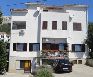 Apartment Milosavljević Baska Croatia