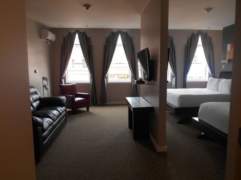 Hotel Photo 11