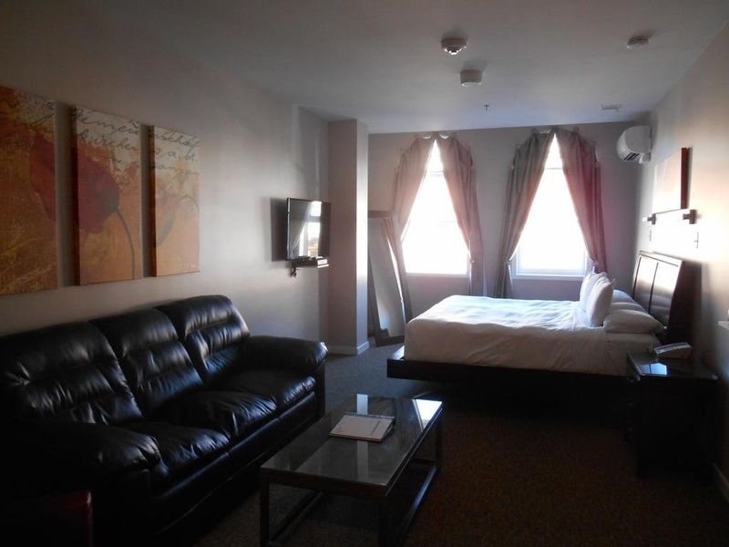 Hotel Photo 12