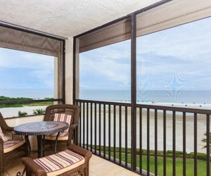 SANDARAC B710 BY VACATION RENTAL PROS Fort Myers Beach United States