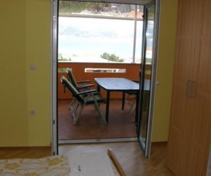 Apartments Pintar Zarok Baska Croatia