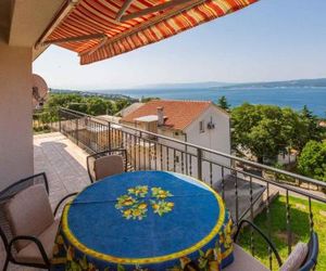 Two-Bedroom Apartment Crikvenica 44 Dramalj Croatia