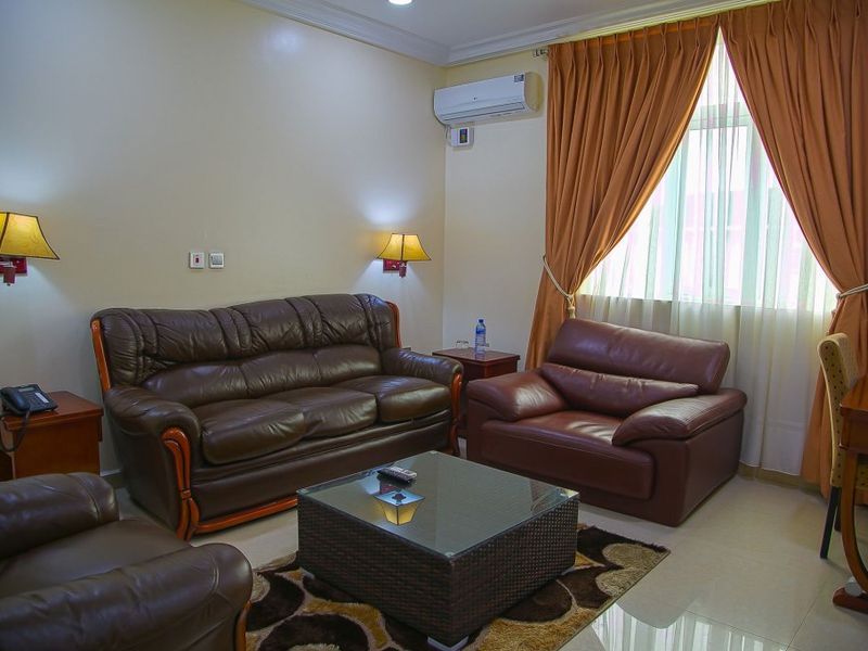 Hotel Photo 12