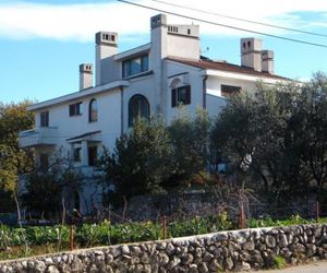 Apartments Ljuba I Mare Malinska Croatia