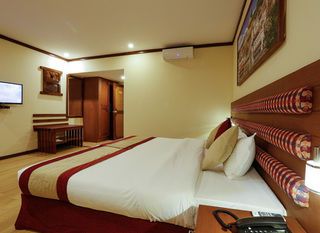 Hotel pic Rupakot Resort