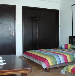 NearBy Hotel