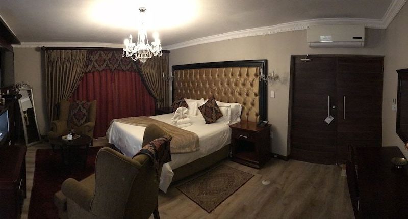Hotel Photo 10