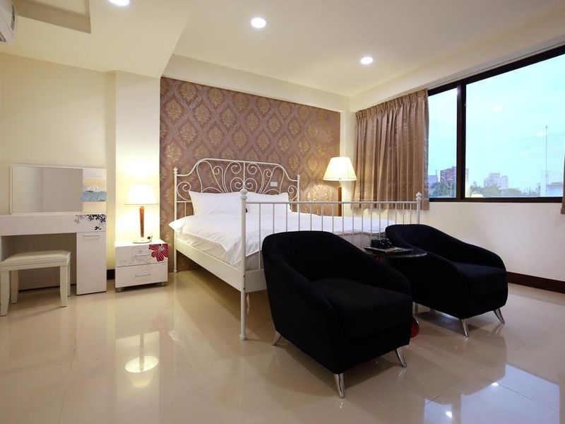 Hotel Photo 9