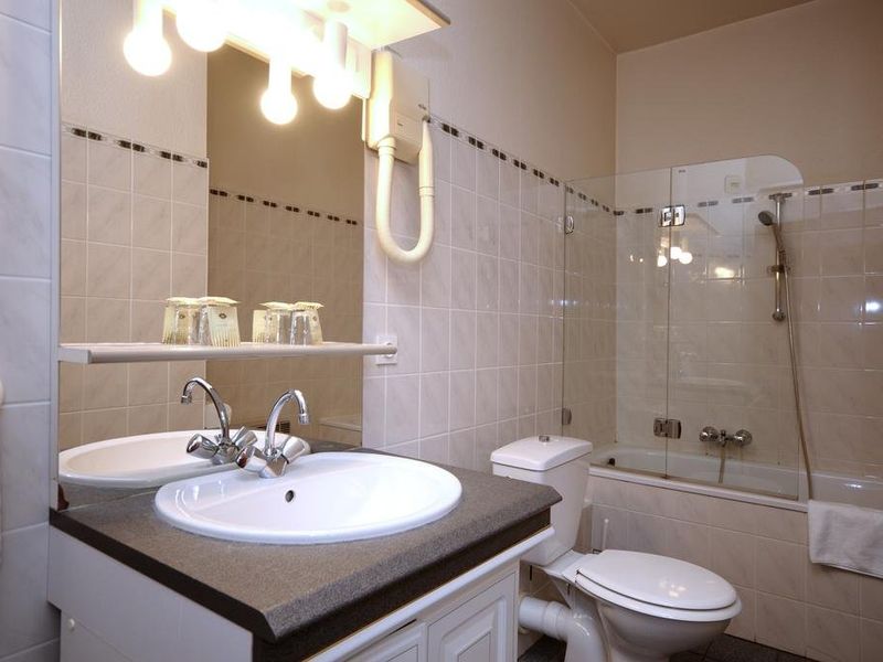 Hotel Photo 9
