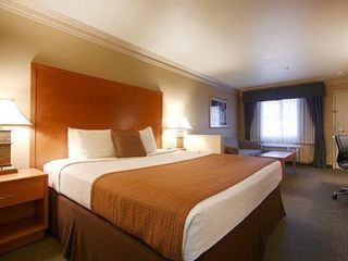 Фото отеля Best Western Inn & Suites Lemoore