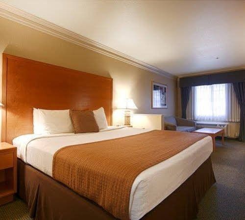 Photo of Best Western Inn & Suites Lemoore