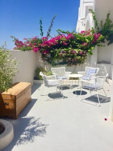 Spitia Santorini Villa Collection