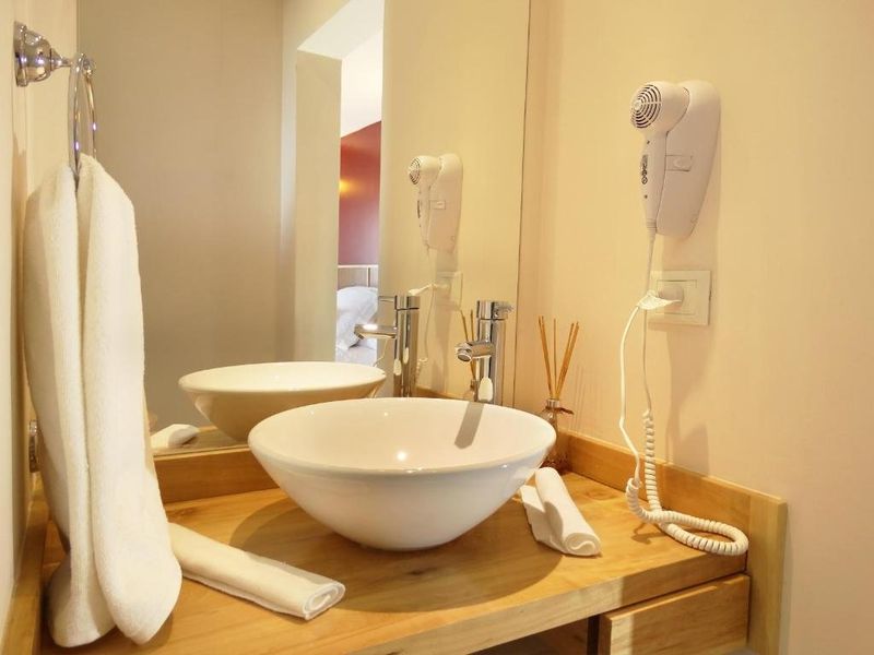 Hotel Photo 9