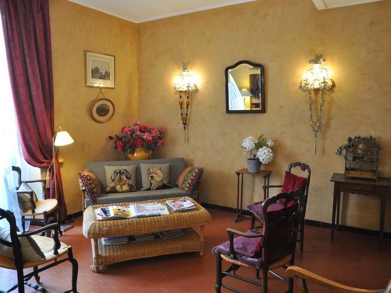 Hotel Photo 8