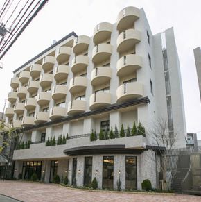 NearBy Hotel