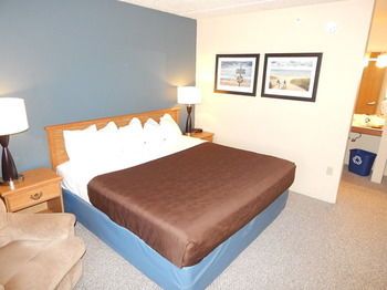 AmericInn by Wyndham Sturgeon Bay