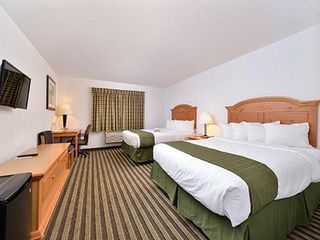 Фото отеля American Inn and Suites