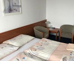 Retro Hotel Suza Bratislava Slovakia