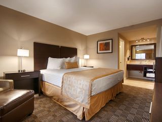 Best Western Pasadena Royale Inn & Suites