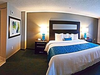 Hotel pic Holiday Inn & Suites Syracuse Airport - Liverpool, an IHG Hotel