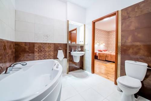 Hotel Photo 9
