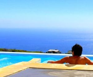 Madeira Native Motion Guest House Calheta Portugal