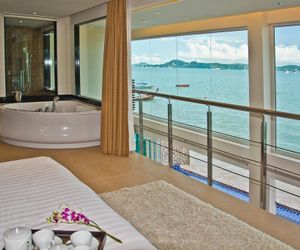 Raya Beachloft Rawai Thailand