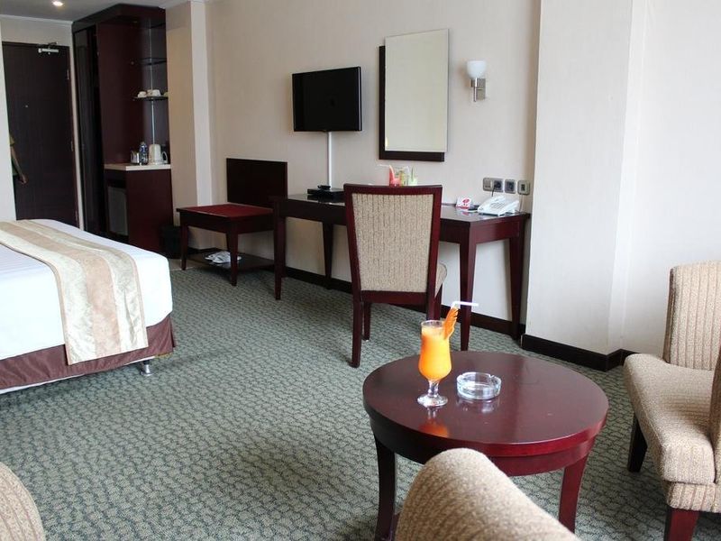 Hotel Photo 6
