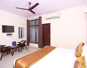 OYO 8462 Hotel Galaxy Samalka India
